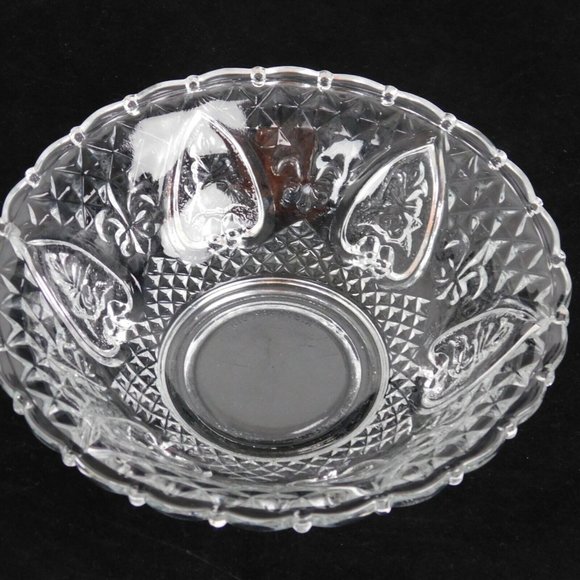 KIG Malaysia Clear Bowl Pressed Glass Heart Fleur de Lis Elegant Serving Dish - Picture 5 of 11